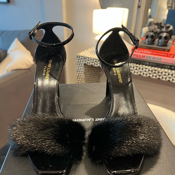 SAINT LAURENT BEA PATENT LEATHER AND MINK FUR SANDALS - Picture 3 of 8